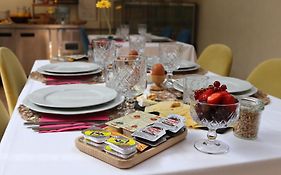 La Lys Rooms & Suites